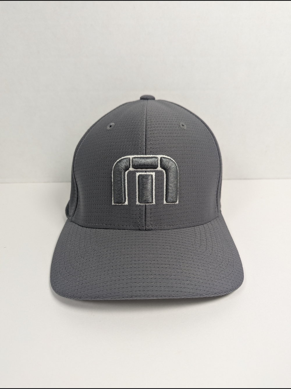 Travis Matthews FlexFit Fitted Hat Cap S-M Yupoong Grey Half Moon Bay Golf Links